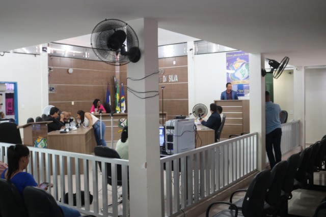 Vereadores Realizam 6ª Sessão Ordinária do 1° Período da 4ª Legislatura