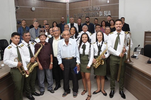 Banda Municipal Adolfo Alexandre de Melo Recebe Reconhecimento como Patrimônio Cultural Durante Sessão em Petrolândia/PE
